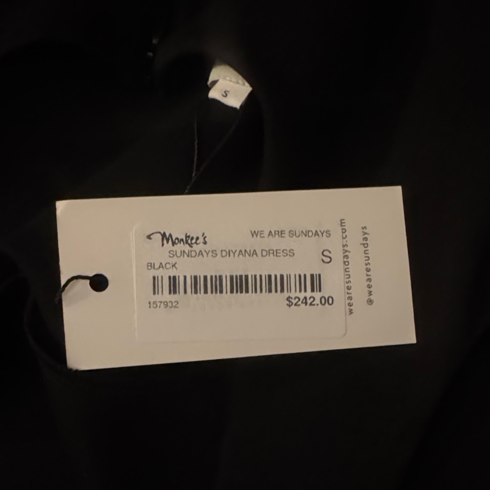 Sundays Diyana Dress - Classic Black Sleeveless Fit-and-Flare Dress - Picture 5 of 5